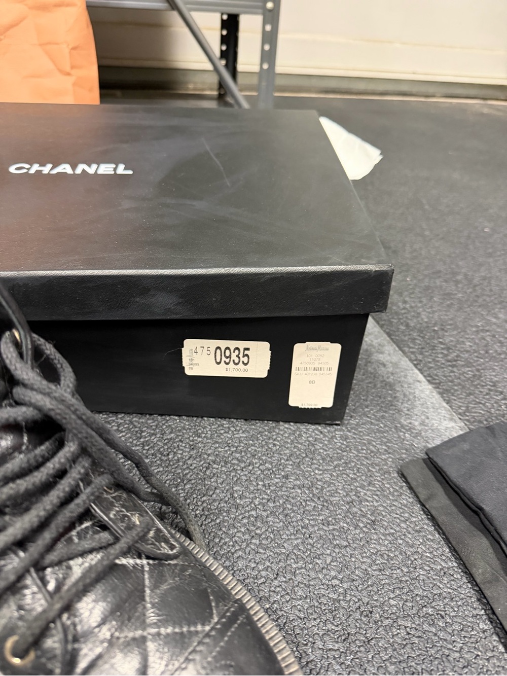 CHANEL Black Quilted Leather Lace-Up women's Boots - Picture 4 of 7